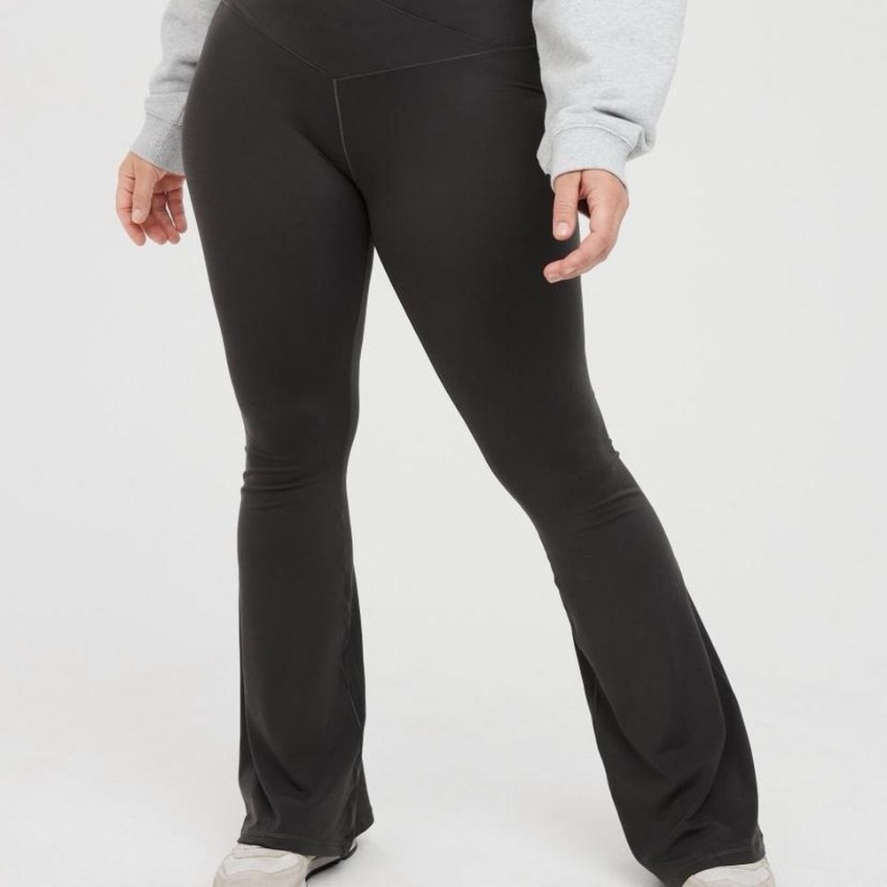 Aerie Black Flared Leggings